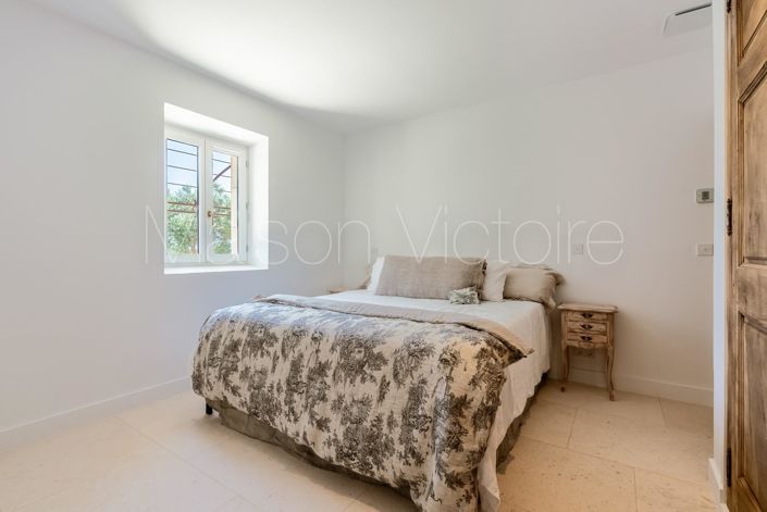 Image No.16-4 Bed House for sale