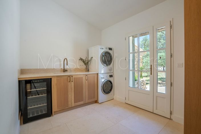 Image No.18-4 Bed House for sale