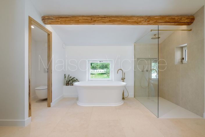 Image No.21-4 Bed House for sale