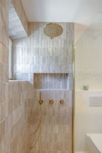 Image No.22-4 Bed House for sale