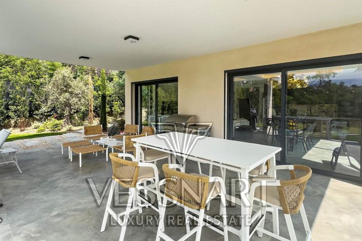 Image No.3-4 Bed House for sale