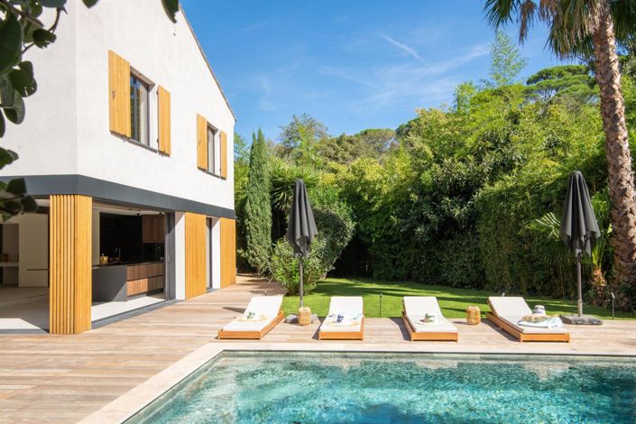 Image No.2-4 Bed House for sale