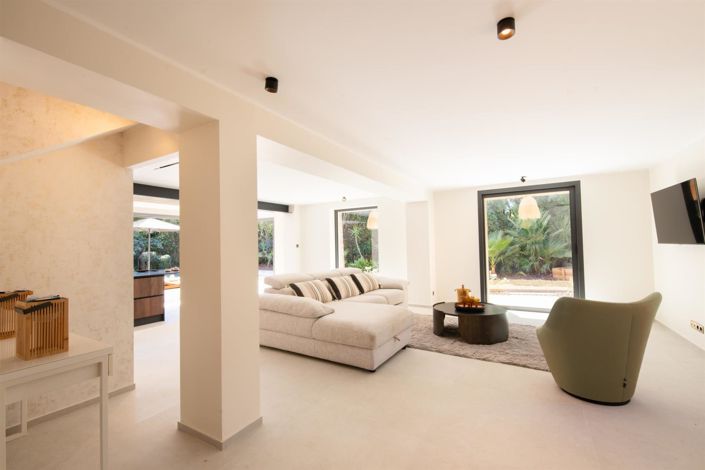 Image No.7-4 Bed House for sale