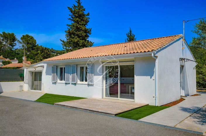 Image No.1-2 Bed House for sale