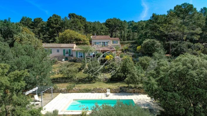 Image No.1-4 Bed House for sale