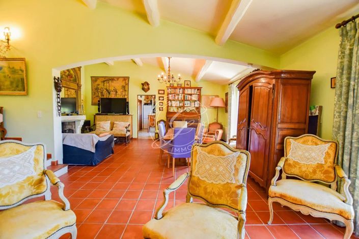 Image No.15-4 Bed House for sale