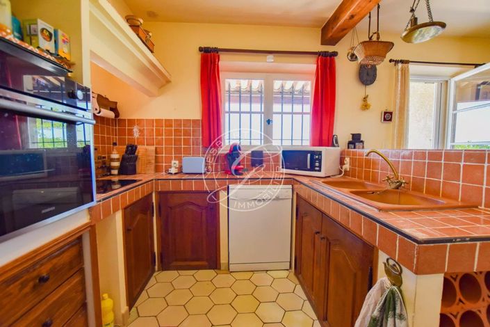 Image No.17-4 Bed House for sale