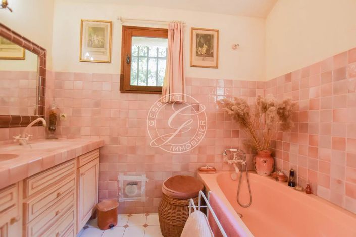 Image No.33-4 Bed House for sale