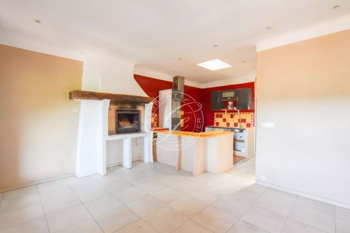 Image No.1-3 Bed Apartment for sale