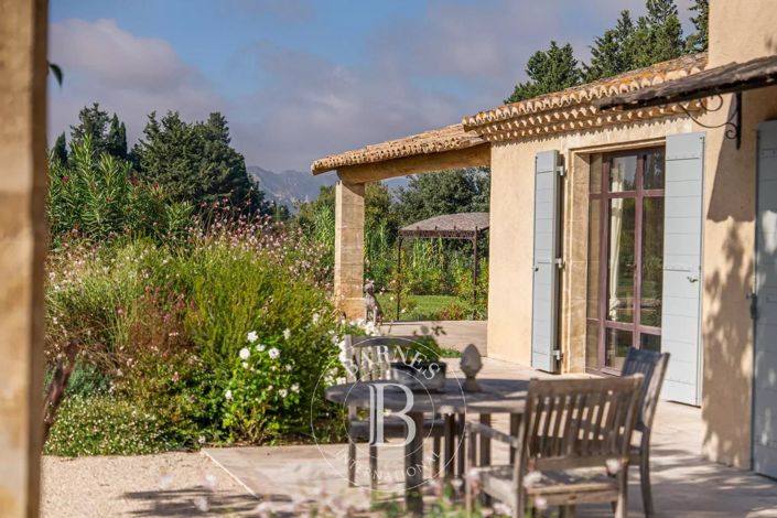 Image No.5-6 Bed House for sale