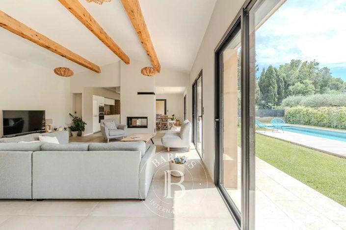 Image No.5-4 Bed House for sale