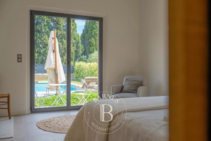 Image No.9-4 Bed House for sale