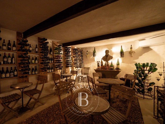 Image No.11-7 Bed House for sale