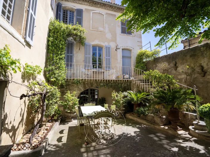 Image No.21-7 Bed House for sale