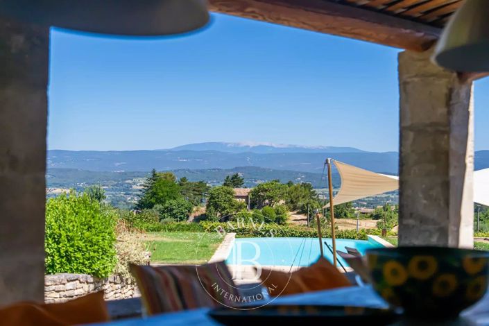 Image No.8-6 Bed House for sale