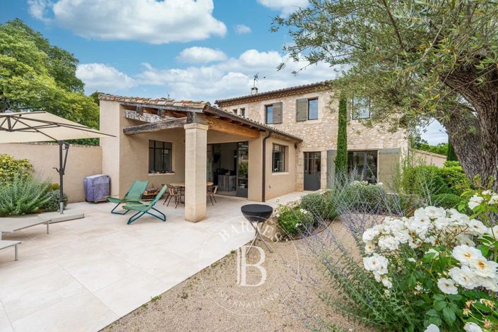 Image No.2-4 Bed House for sale