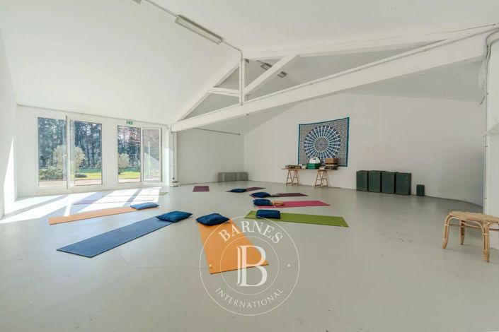 Image No.13-4 Bed House for sale