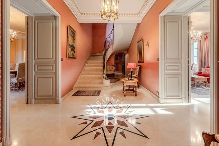 Image No.7-6 Bed House for sale