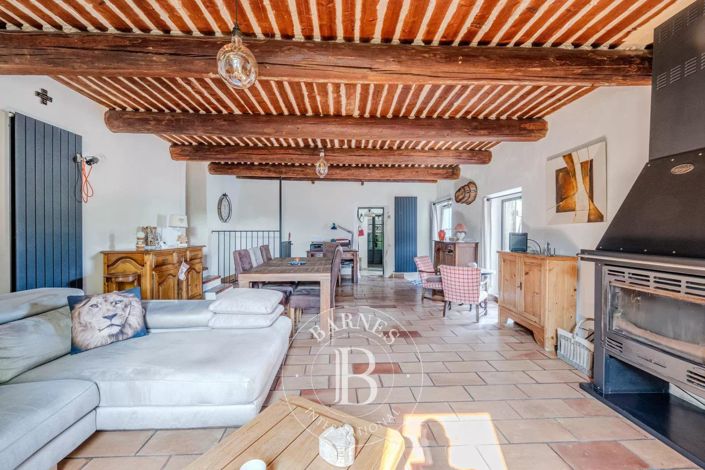 Image No.12-9 Bed House for sale