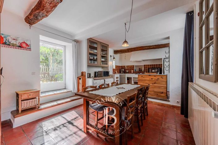 Image No.15-9 Bed House for sale