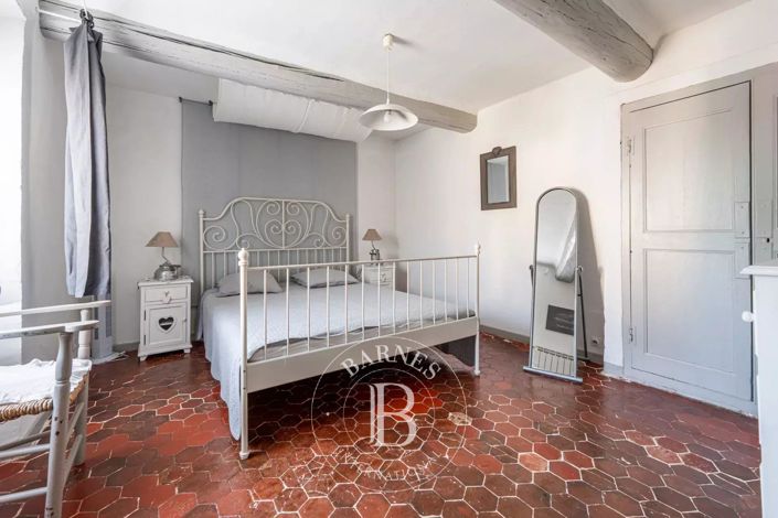 Image No.21-9 Bed House for sale