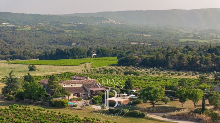 Image No.25-9 Bed House for sale