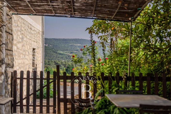 Image No.26-9 Bed House for sale