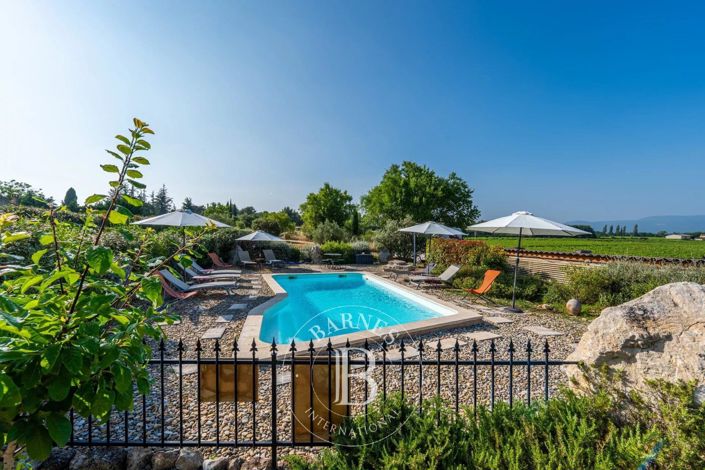 Image No.5-9 Bed House for sale