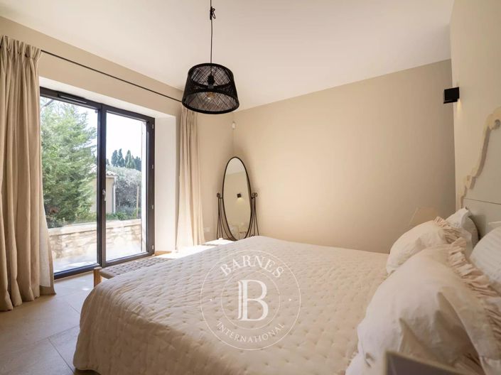 Image No.11-6 Bed House for sale