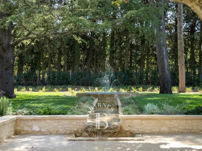 Image No.3-6 Bed House for sale