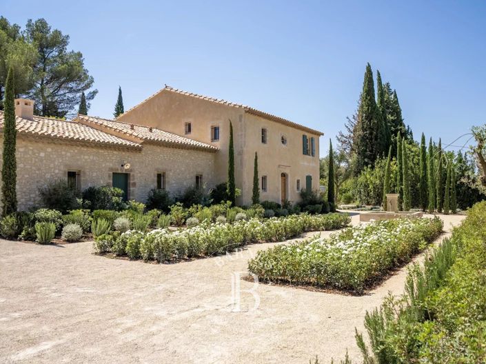 Image No.5-6 Bed House for sale