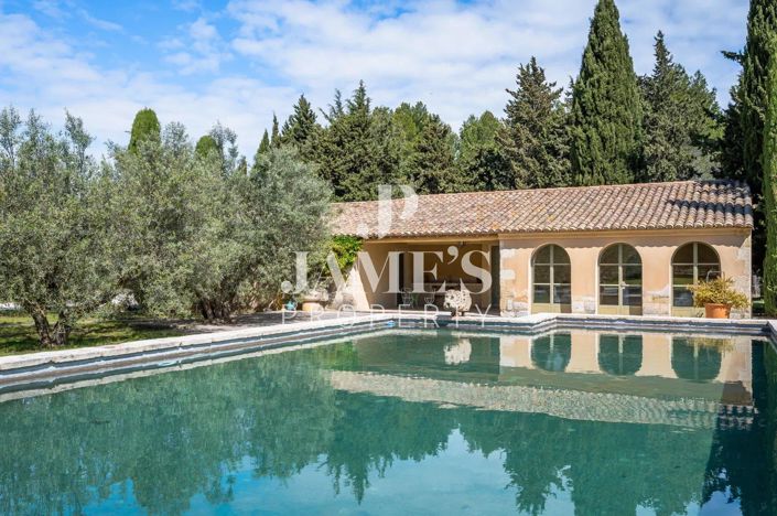 Image No.12-7 Bed House for sale