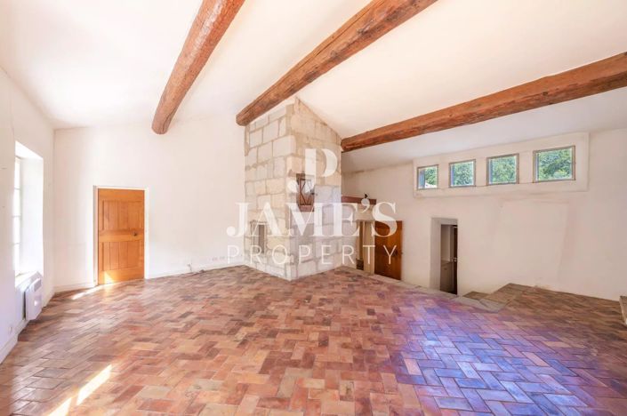 Image No.6-7 Bed House for sale