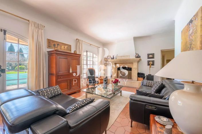 Image No.7-4 Bed House for sale