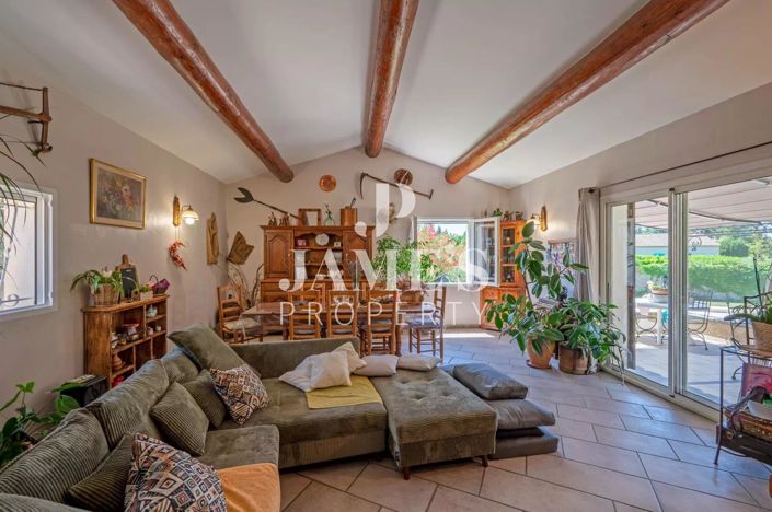 Image No.4-5 Bed House for sale