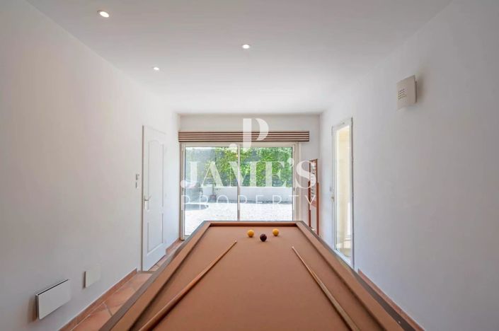 Image No.10-4 Bed House for sale