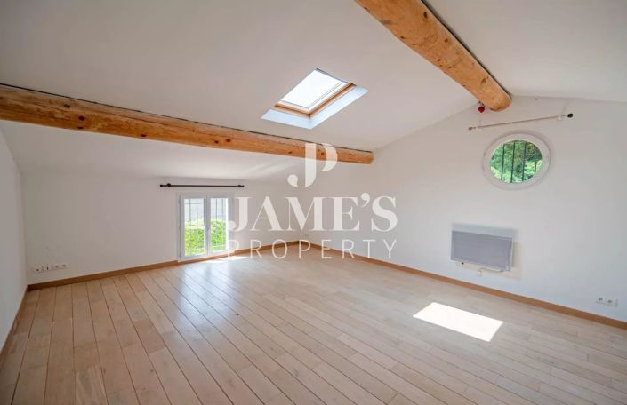 Image No.12-4 Bed House for sale