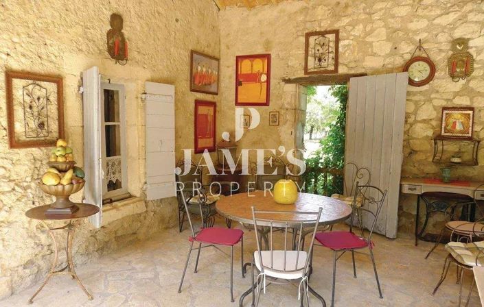 Image No.13-2 Bed House for sale