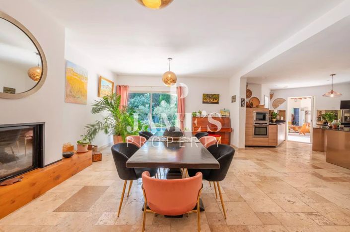 Image No.4-4 Bed House for sale