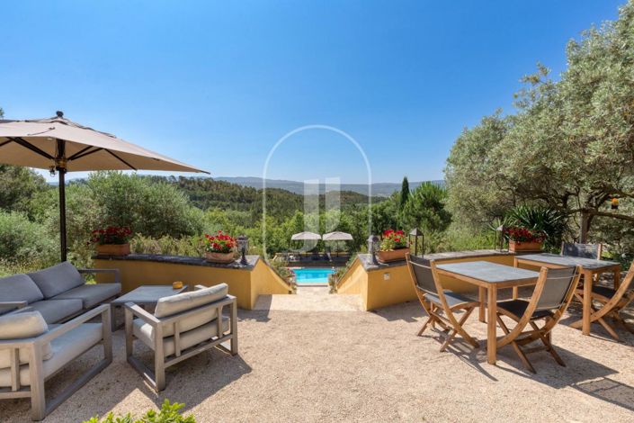 Image No.10-7 Bed House for sale