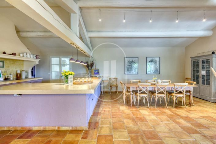 Image No.4-7 Bed House for sale