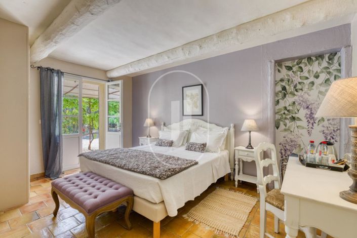 Image No.7-7 Bed House for sale