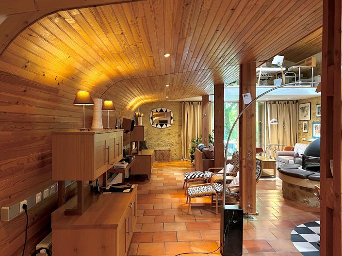 Image No.6-3 Bed House for sale