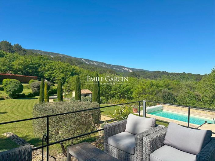 Image No.1-4 Bed House for sale