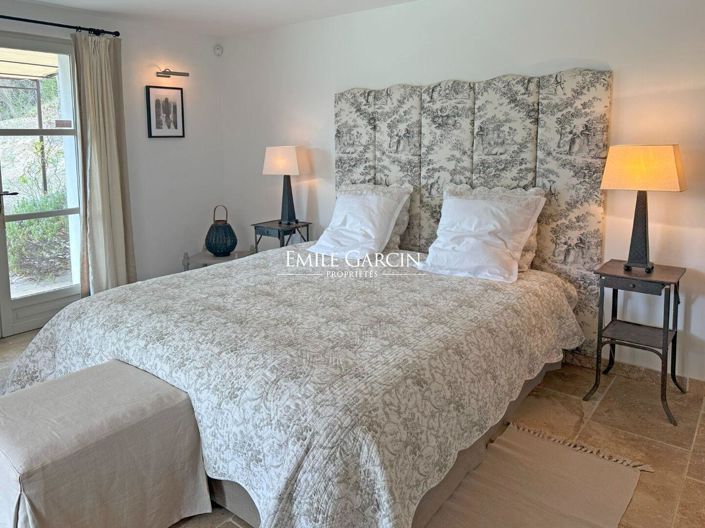 Image No.7-4 Bed House for sale