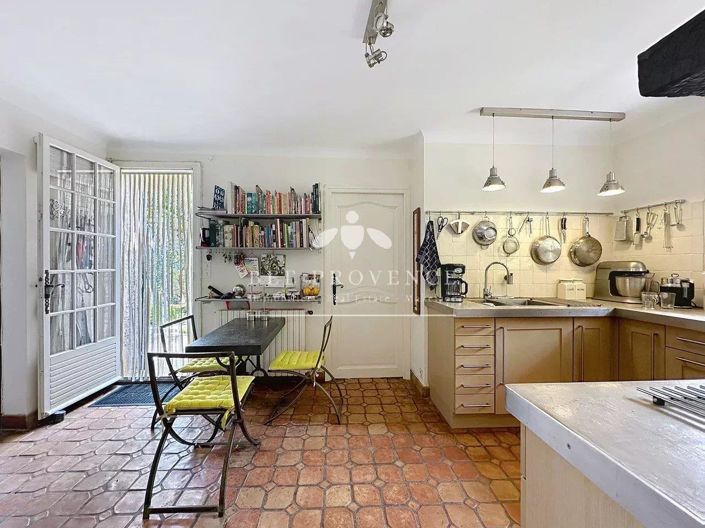 Image No.15-3 Bed House for sale