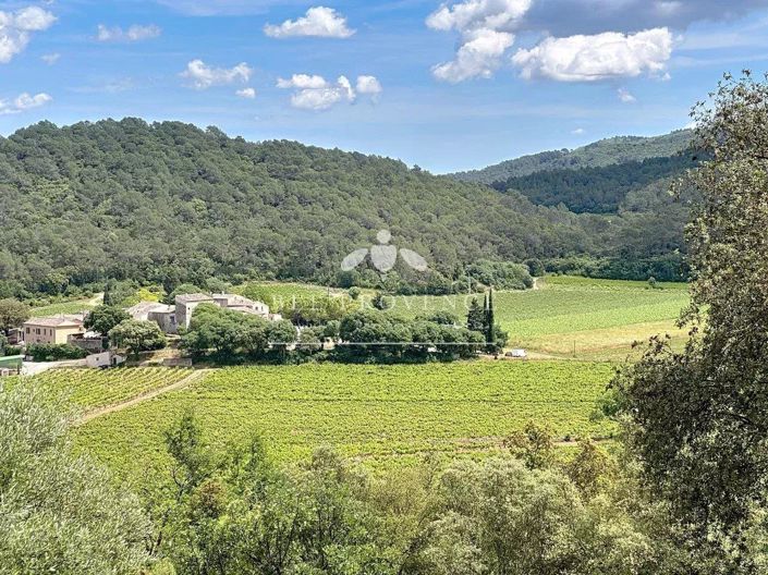 Image No.17-3 Bed House for sale