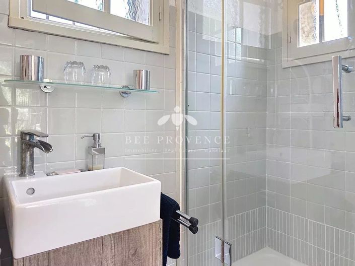 Image No.22-3 Bed House for sale