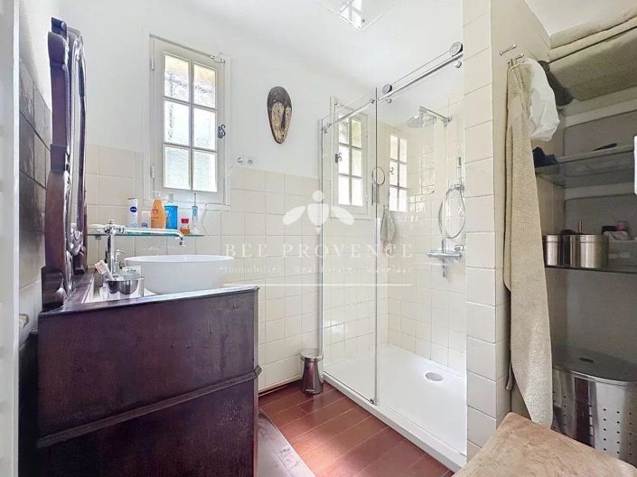 Image No.24-3 Bed House for sale