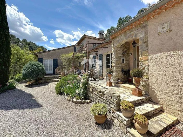 Image No.7-3 Bed House for sale